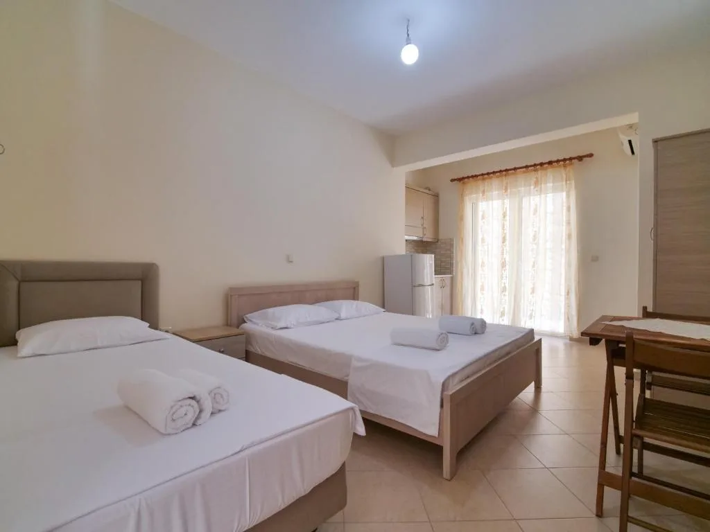 Triple Room at Bodini's Rooms