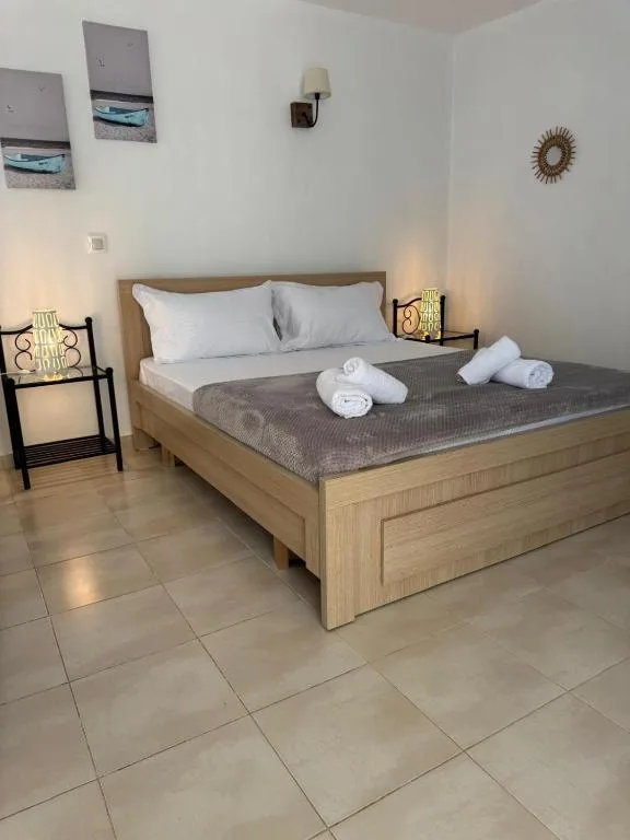 One-Bedroom Apartment at Emy's Rooms