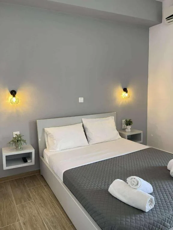 Double Room at Enopia Apartments Himara