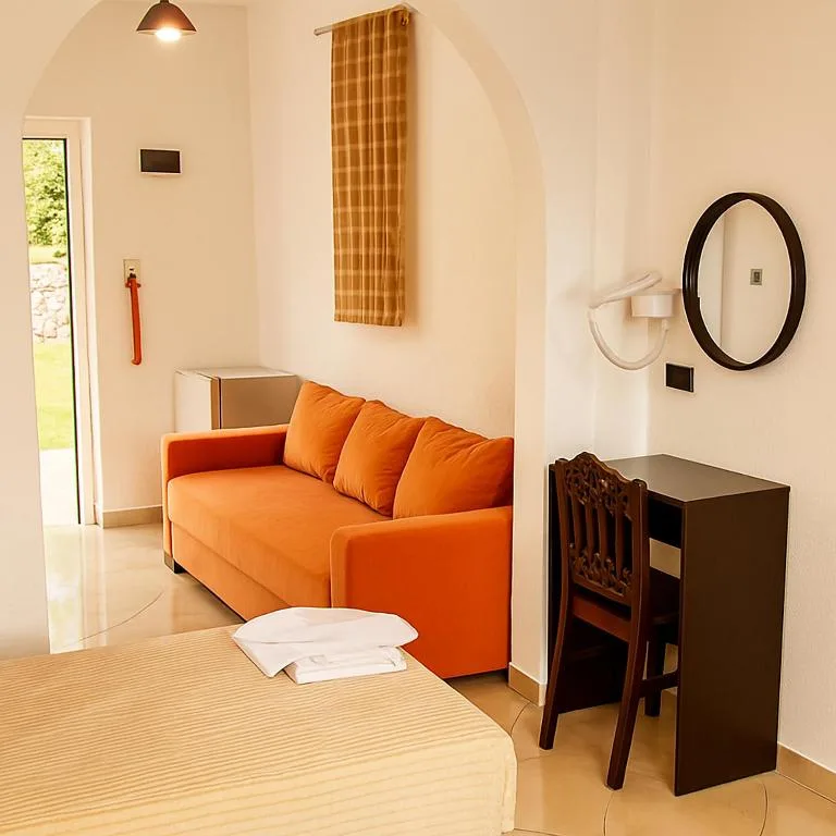 Comfort Triple Room at Hotel Corali