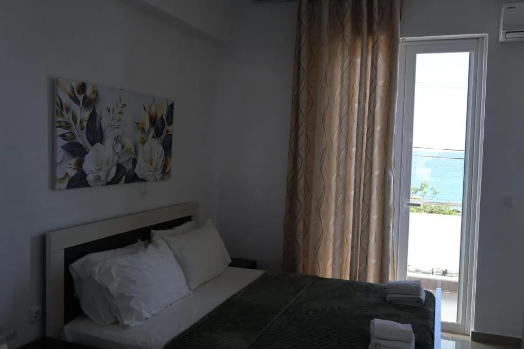 Deluxe Triple Room with Sea View at Hotel Corali