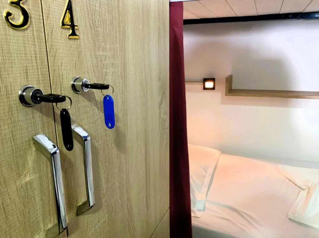 Bunk Bed in Mixed Dormitory Room at Mateo Hostel