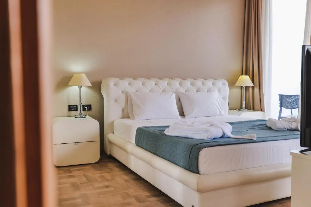 Ministry Suite with Sea View at Rapo's Resort Hotel