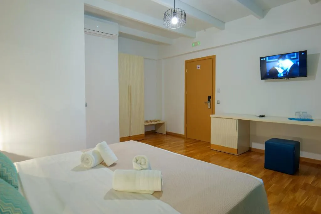 Budget Double Room at Royal 1967