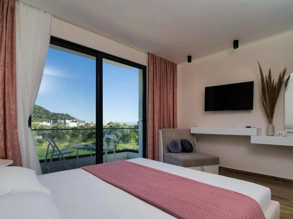 Deluxe Double Room with Castle View at Villa Tonia Livadh Himare