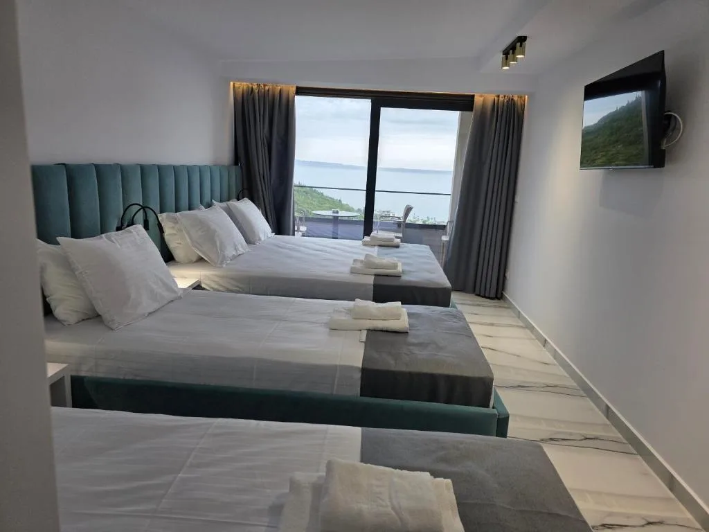 Quadruple Room with Sea View at Wait 'n Sea