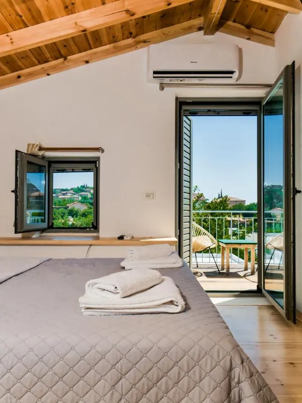 Dea's home — view 2