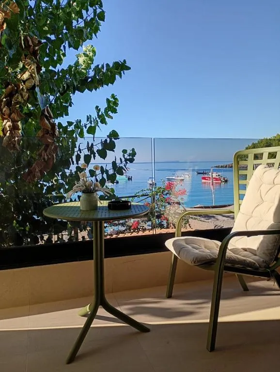 Manolo & Jolie Luxury Villa Hotel — view 3
