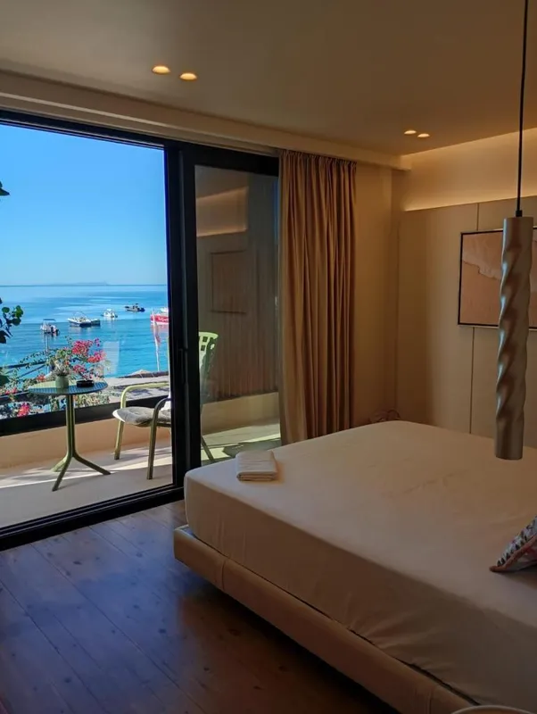 Manolo & Jolie Luxury Villa Hotel — view 4