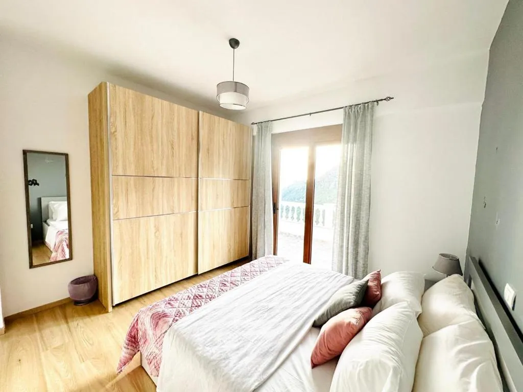 SWEET HOME — view 3