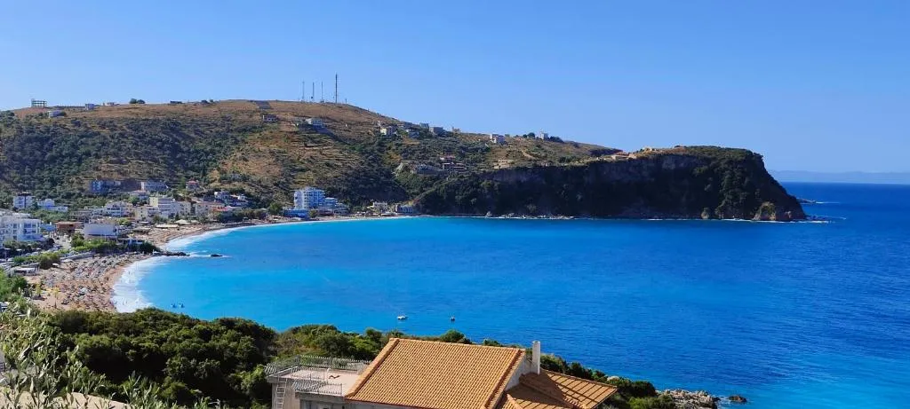Villa Tato: Horizon Haven with Panoramic Sea Views — view 2
