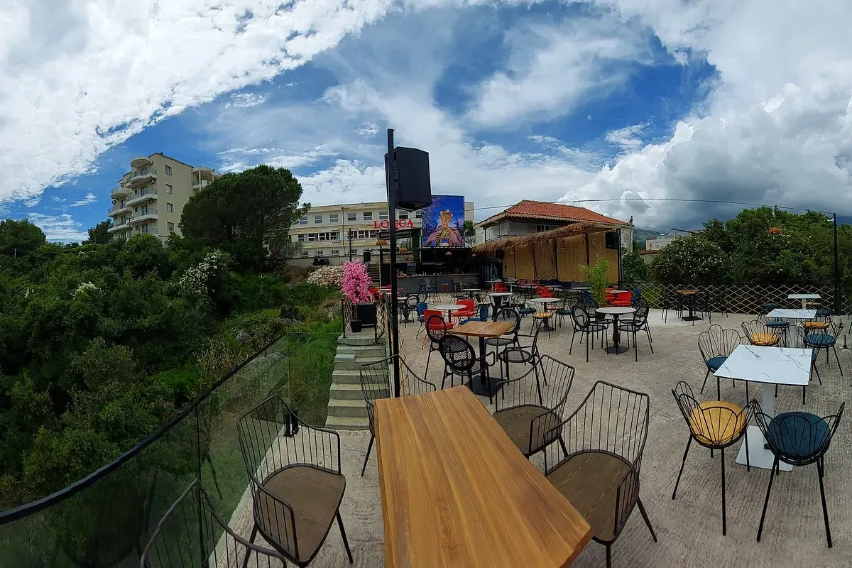 Locca Rooftop Himare — photo 2