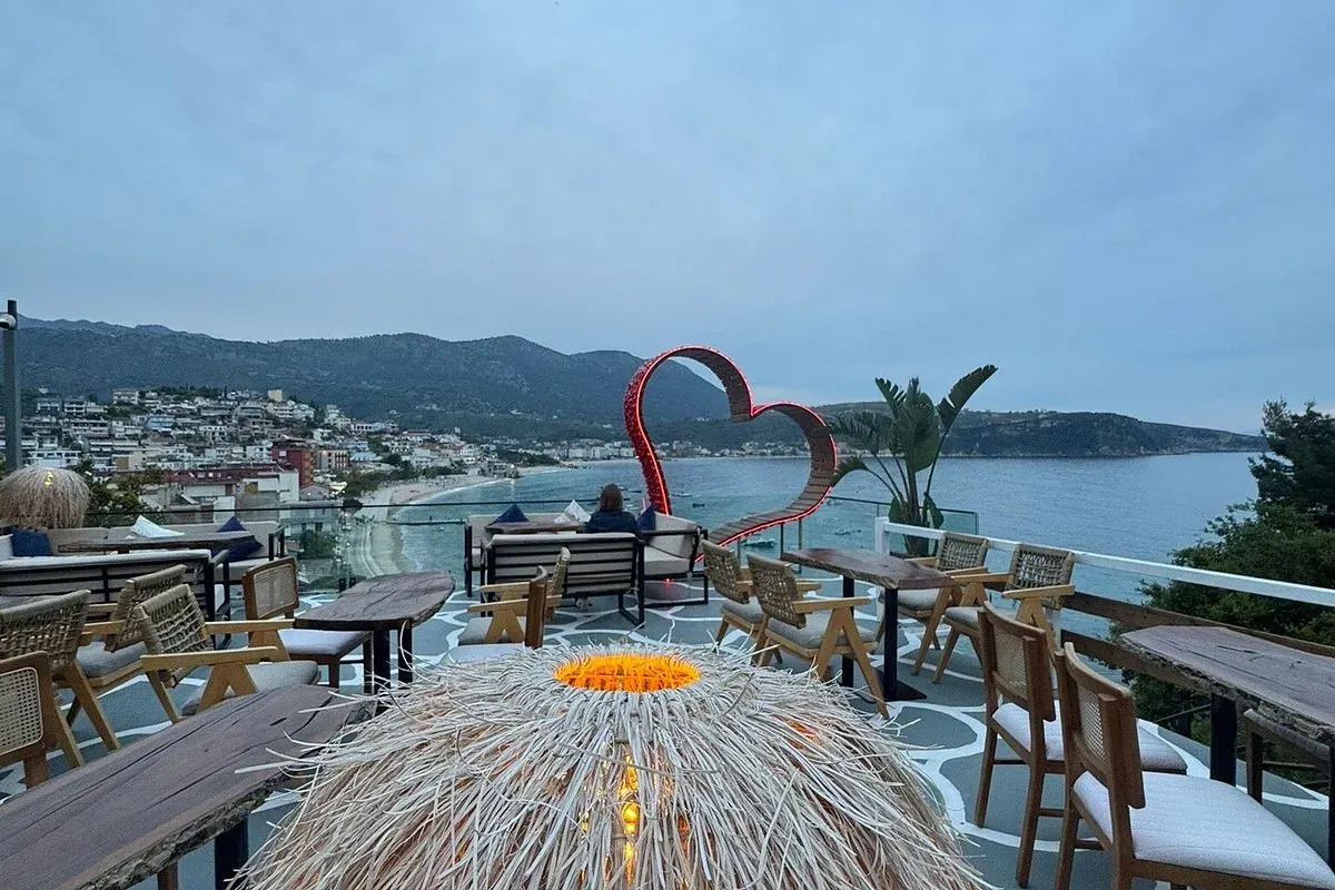 Locca Rooftop Himare — photo 3