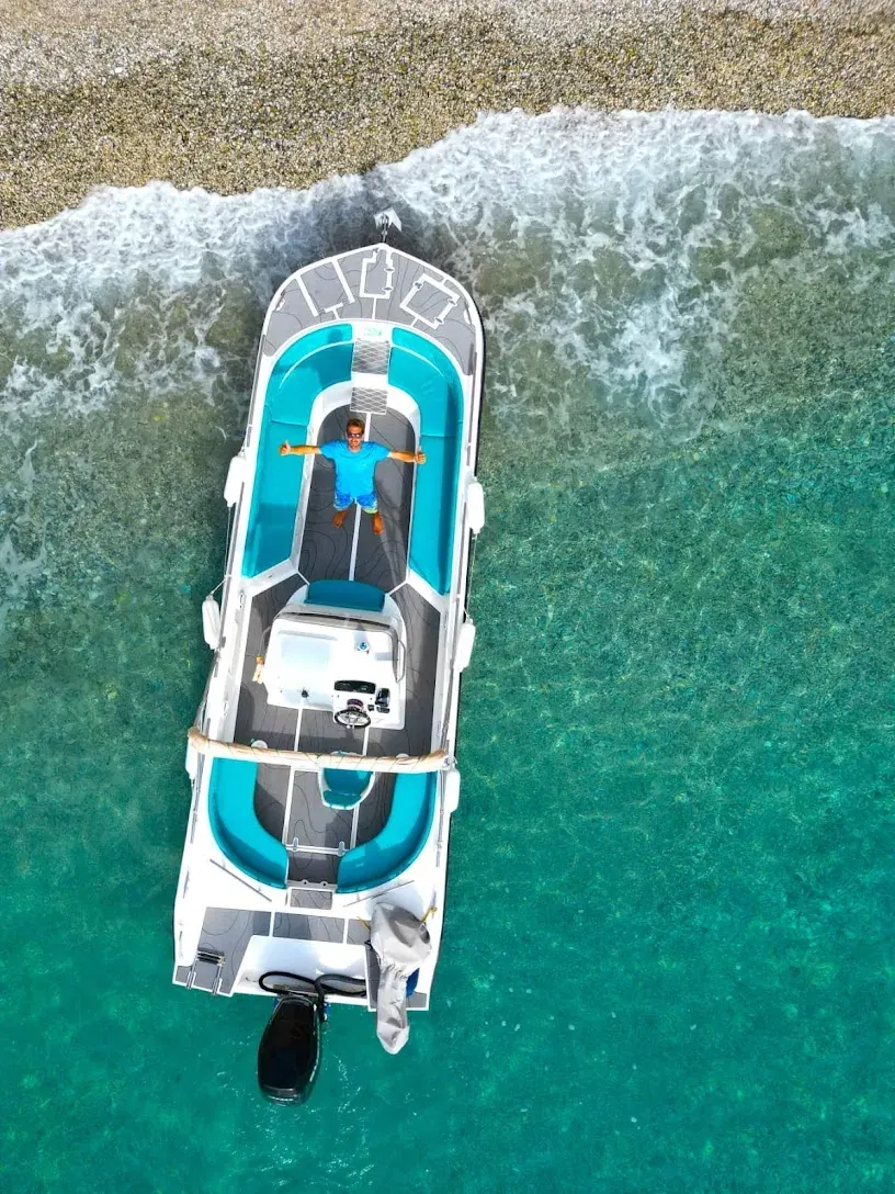 Aqua&Terra Boat Tours boat tour on the Albanian Riviera