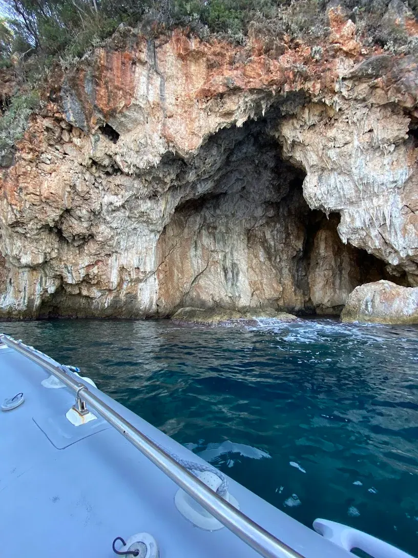 Himara Beach Hopping Tours boat tour on the Albanian Riviera