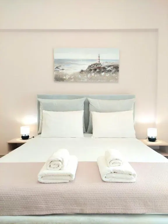 Elizabeth Apartments Himare — view 5