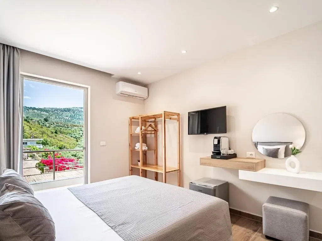Ion Rooms — view 3