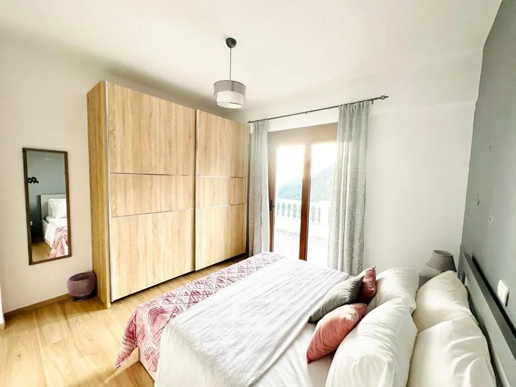 SWEET HOME — view 3