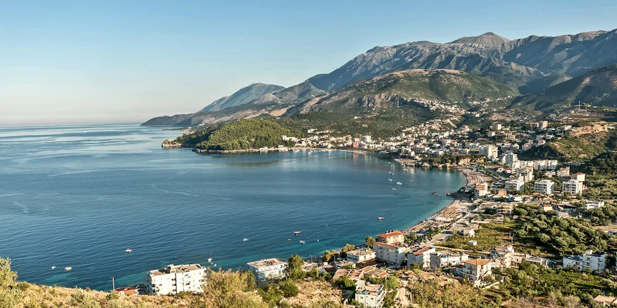 Taverna Pirosia Greek and vegetarian restaurant on SH8 in Himara