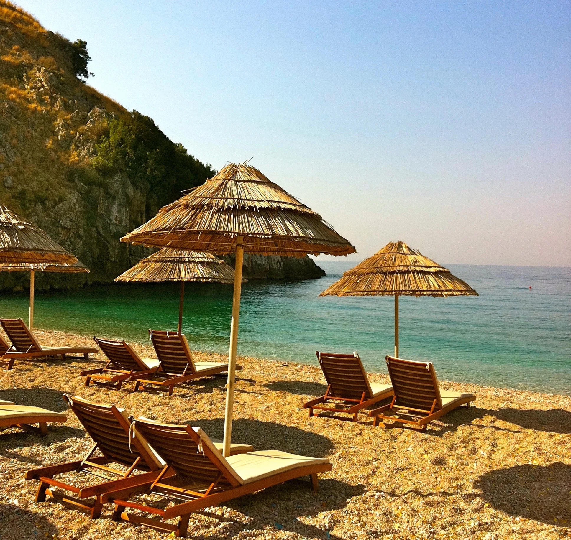 Taverna Lefteri seafood restaurant on the Himara Spile waterfront