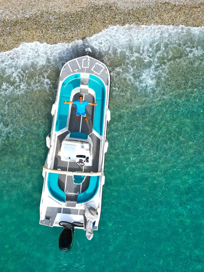 Aqua&Terra Boat Tours boat tour on the Albanian Riviera