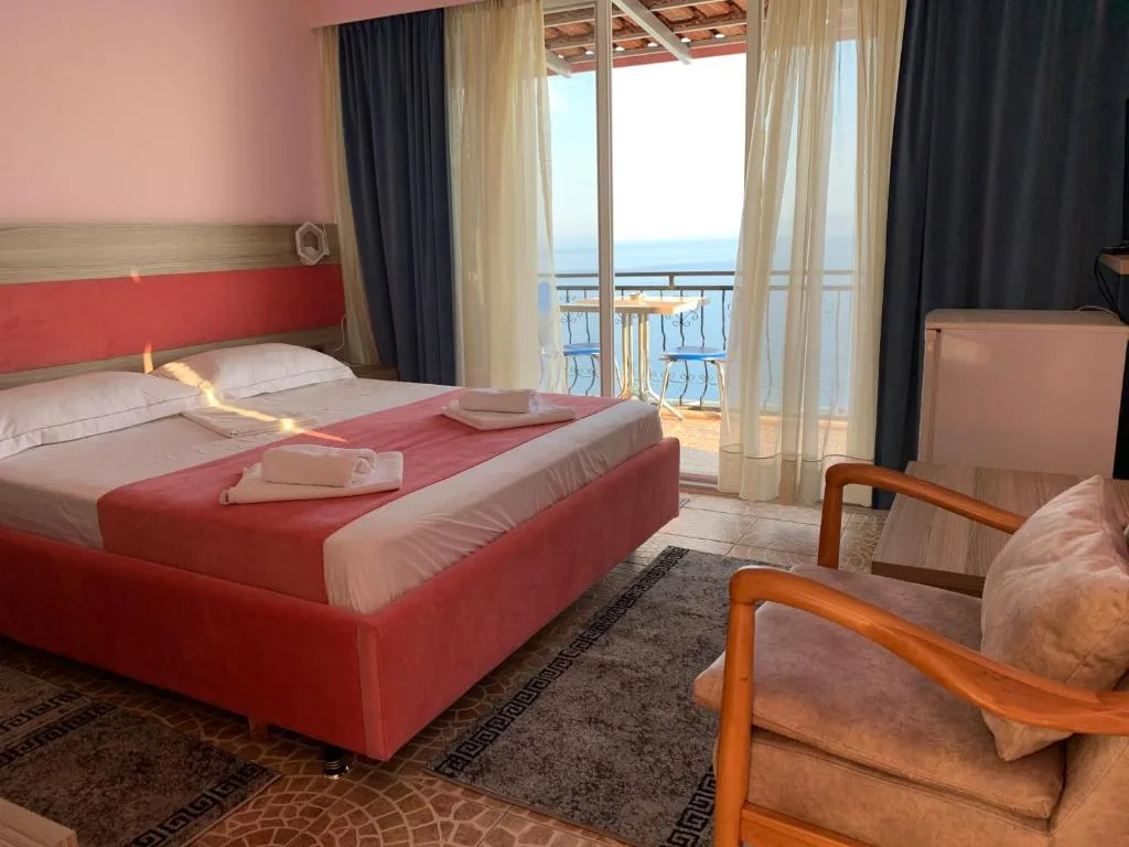 Double Room with Sea View at Hotel Odhisea Qeparo