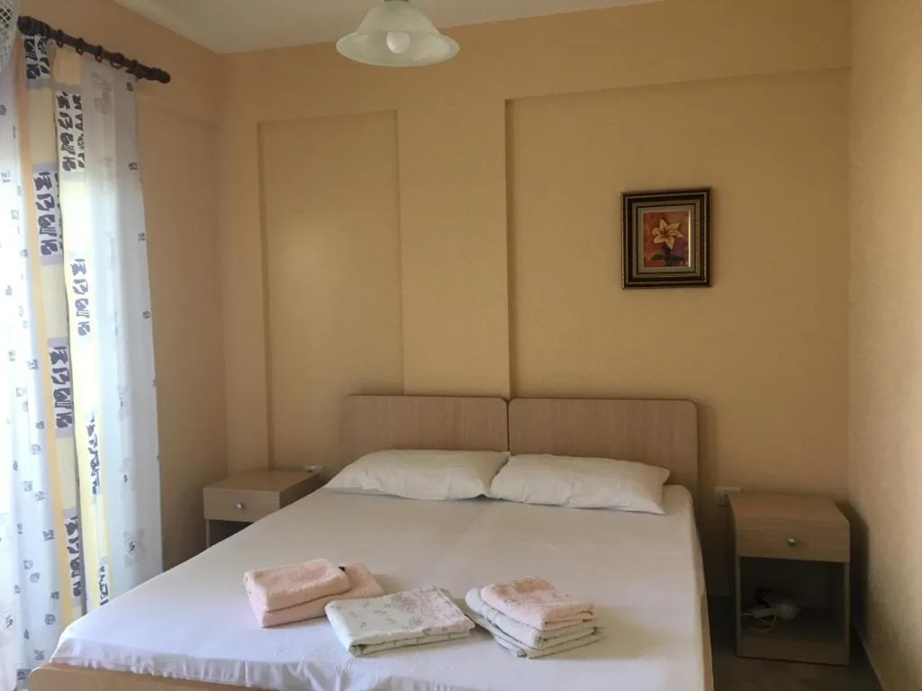 Deluxe Double or Twin Room with Sea View at Vila Aleks
