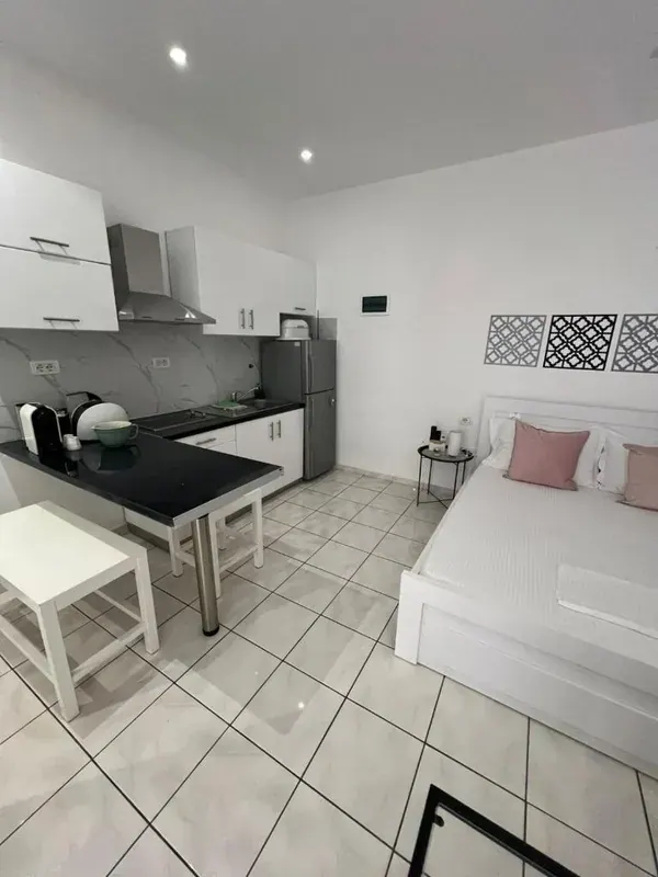 Spile Rooms Lukas in Himara, Albania