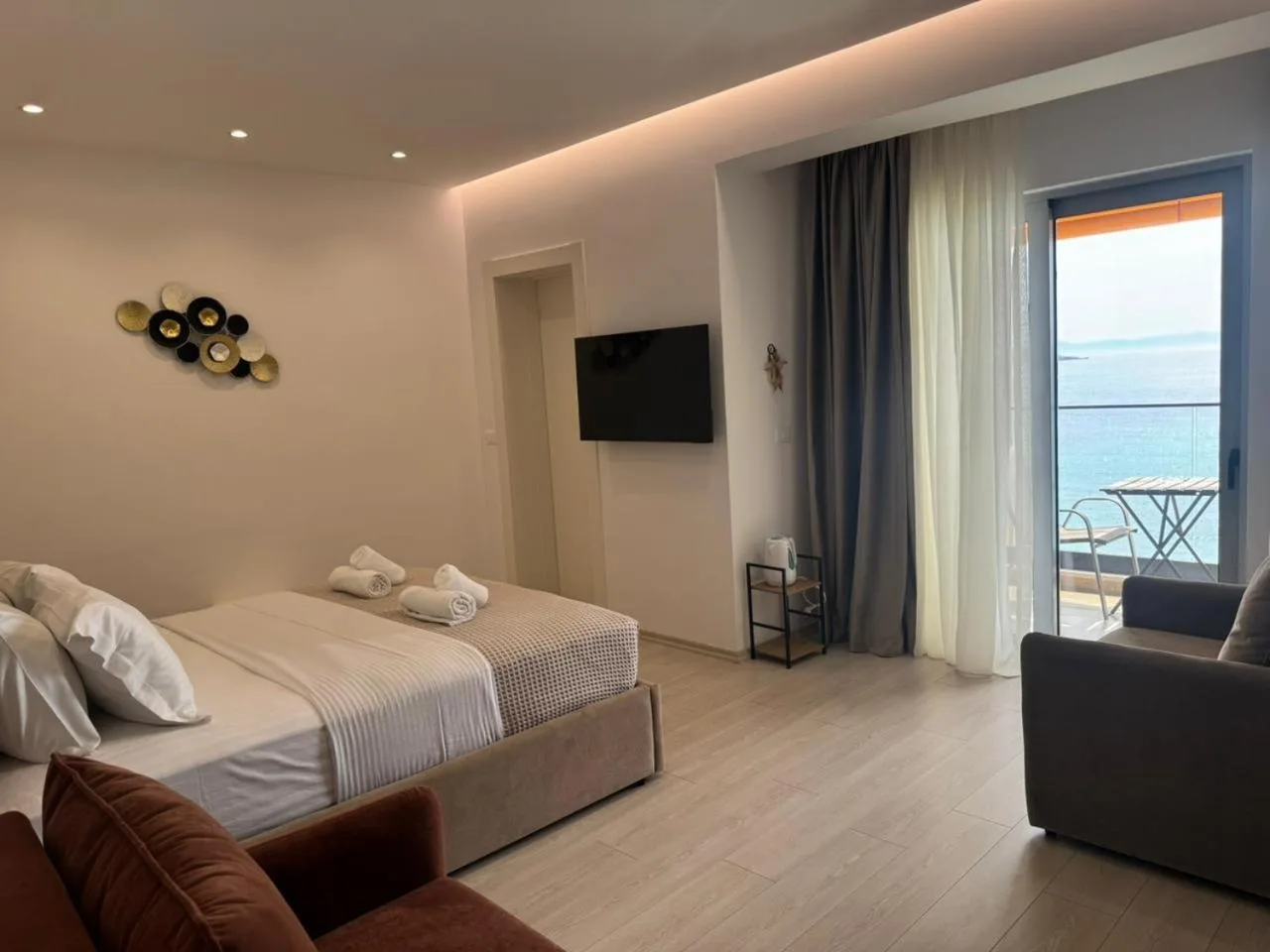 Hotel Veizi — view 4