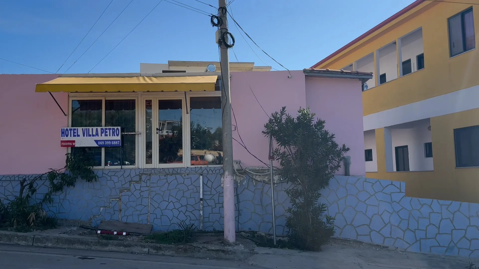 Llabrini — view 5