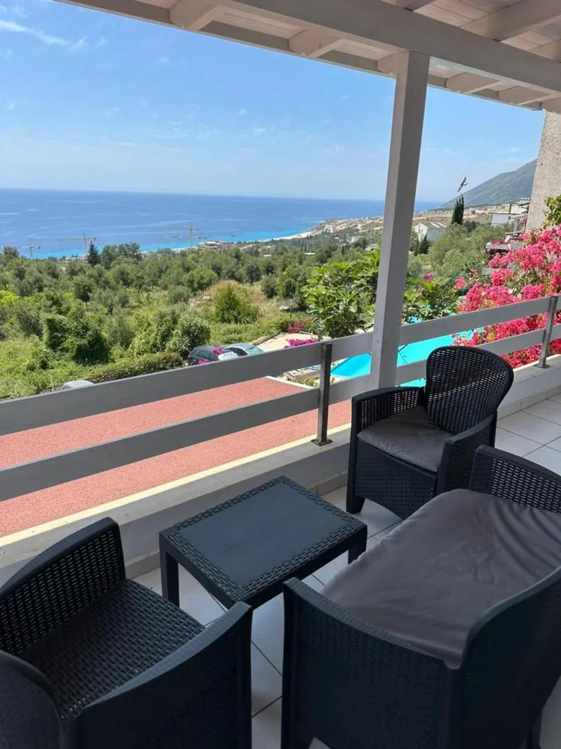 Olives Residence — view 4