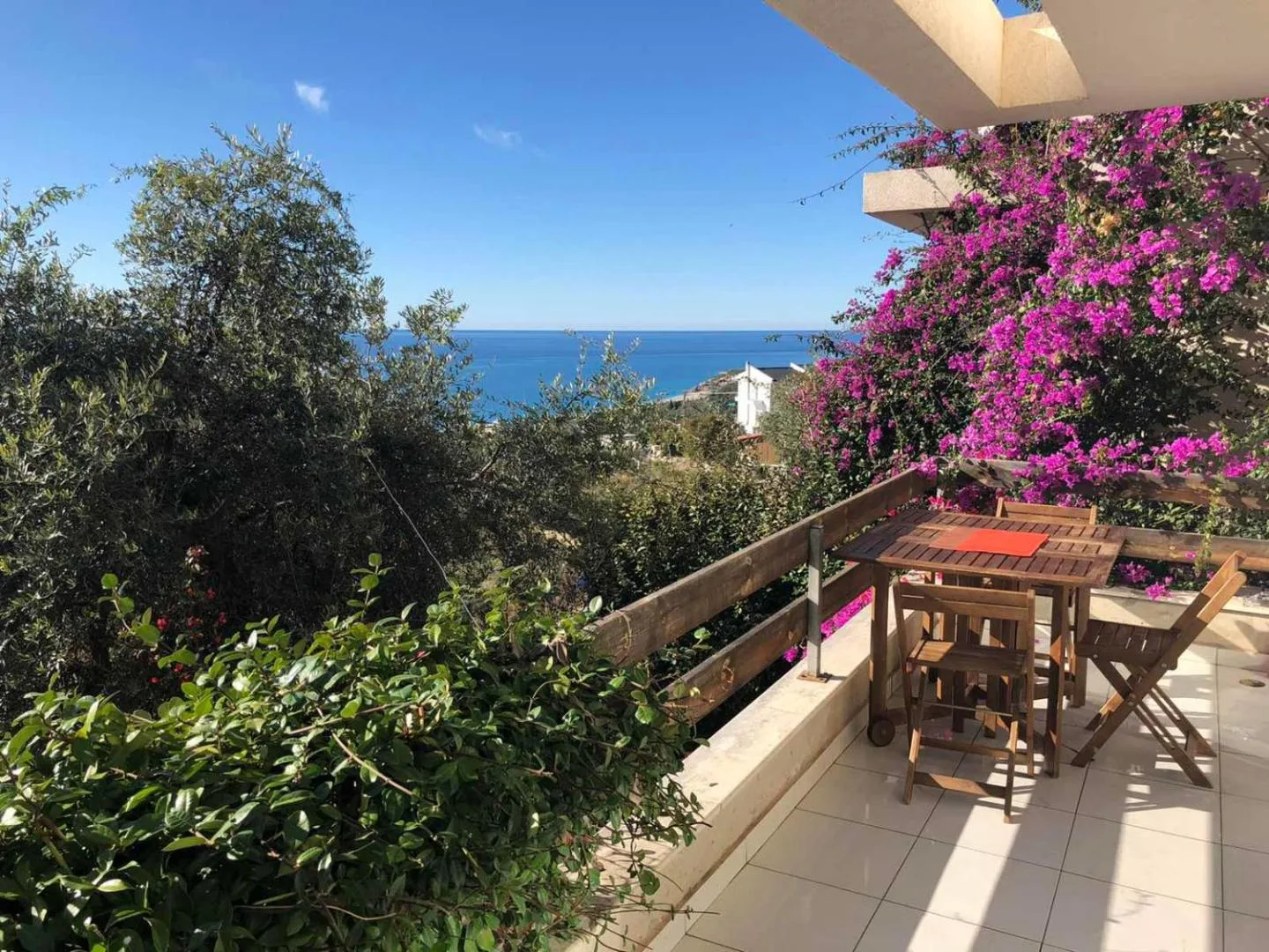 Olives Residence — view 2