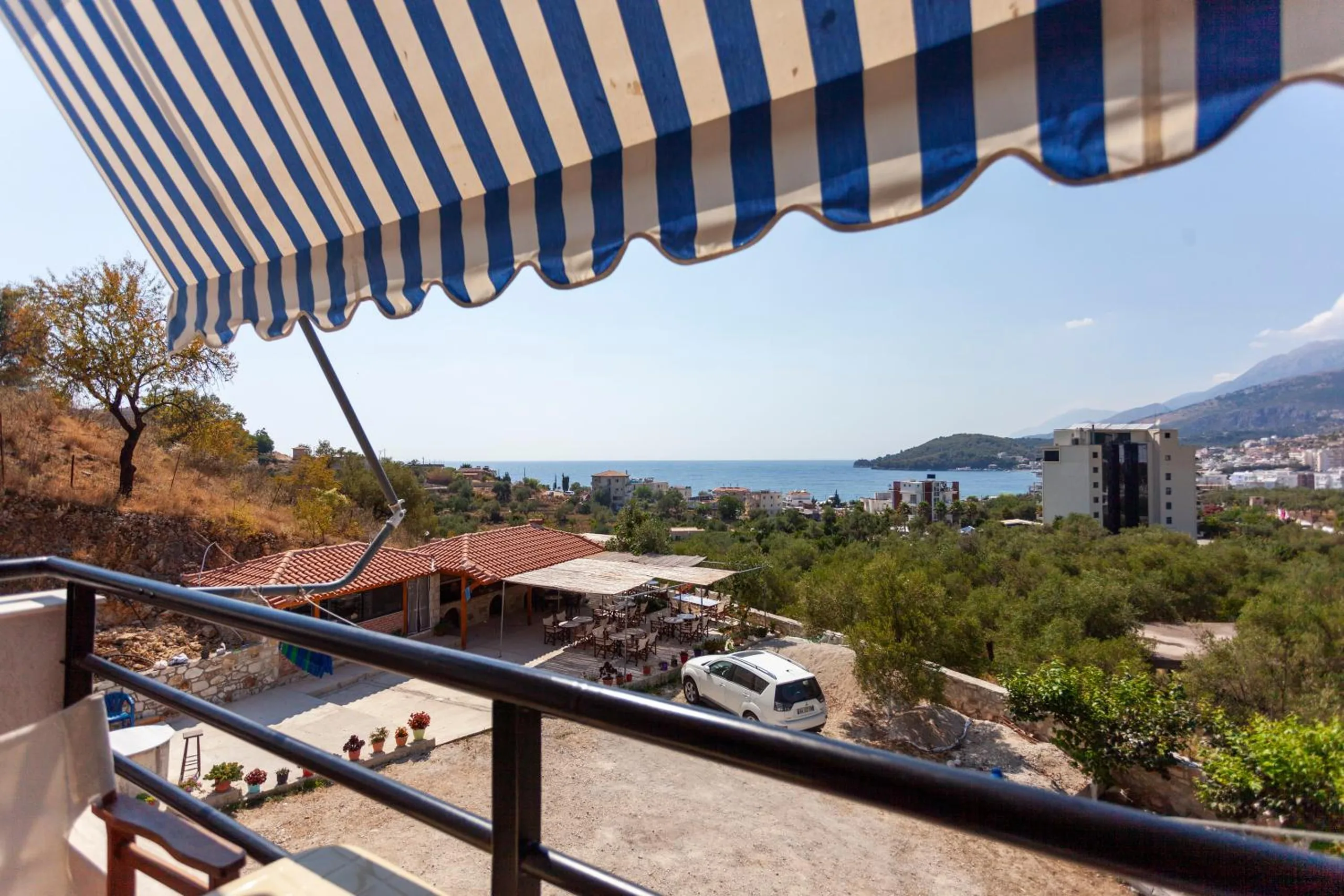 Toni Retzo Rooms — view 5